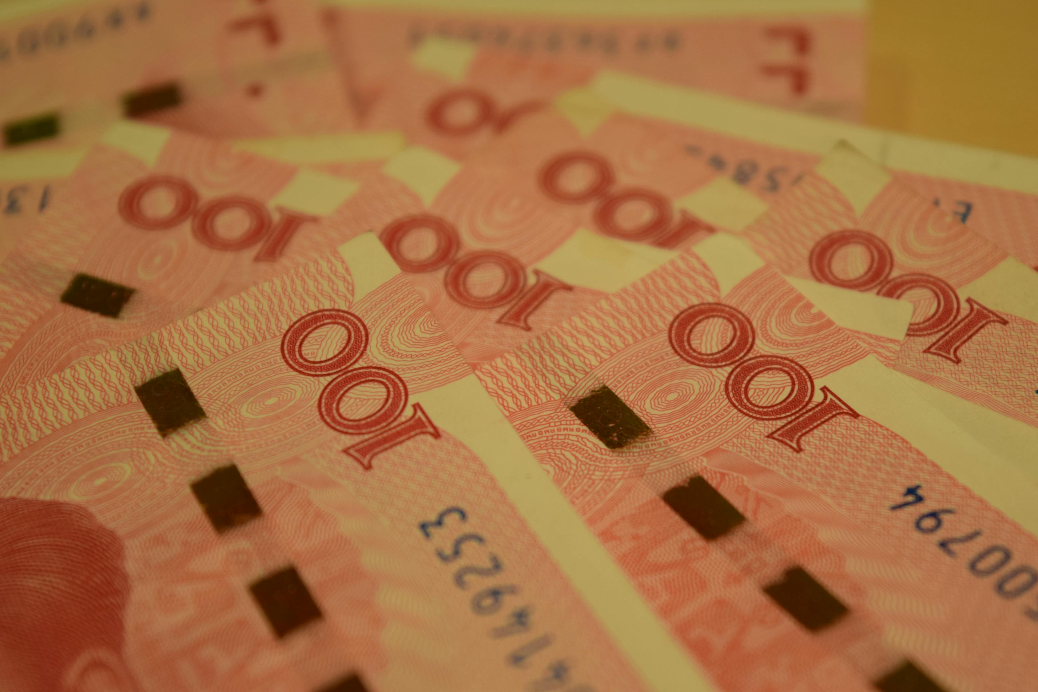 2025年澳门天天开好彩：8-30-23-42-17-31特：47