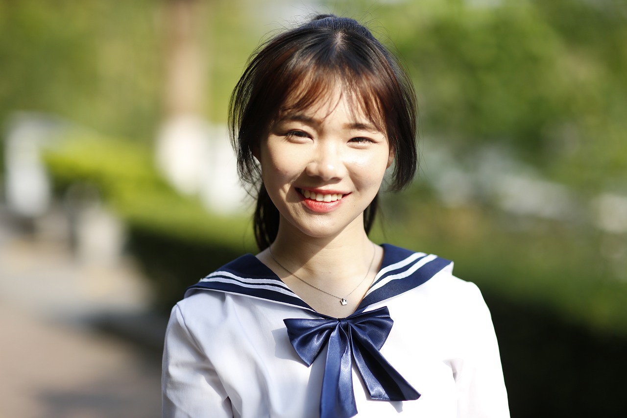动漫世界中的清纯少女，美丽风景线