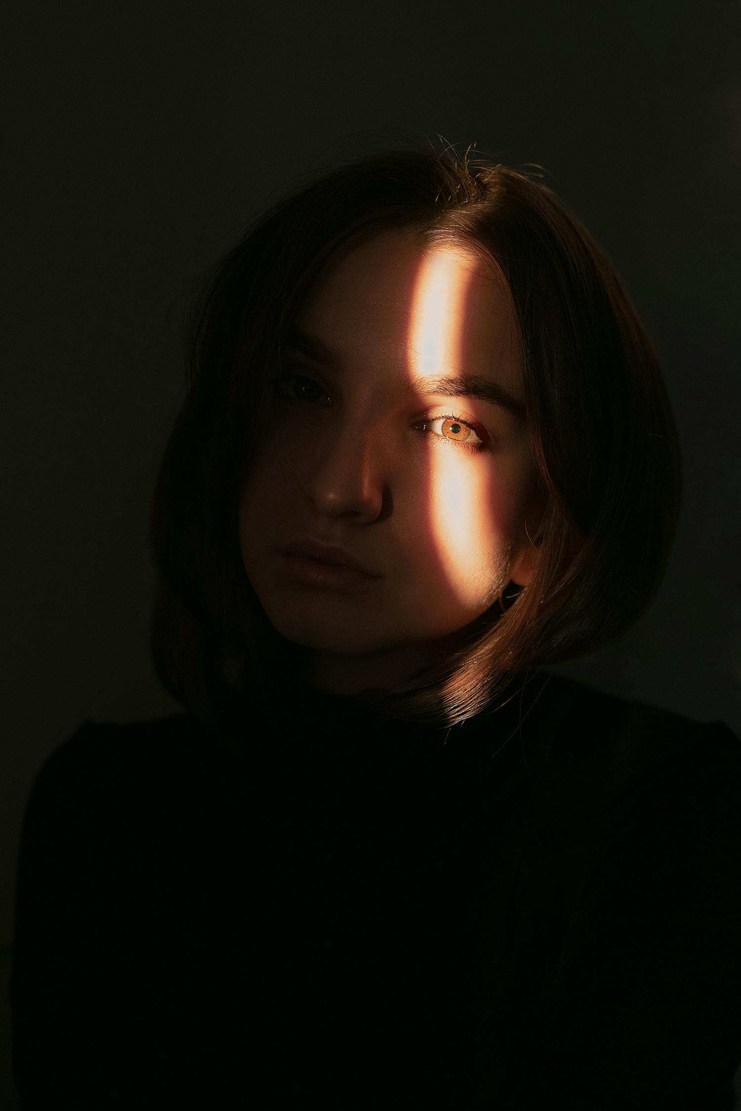 短发女星的魅力，时尚先锋与个性典范