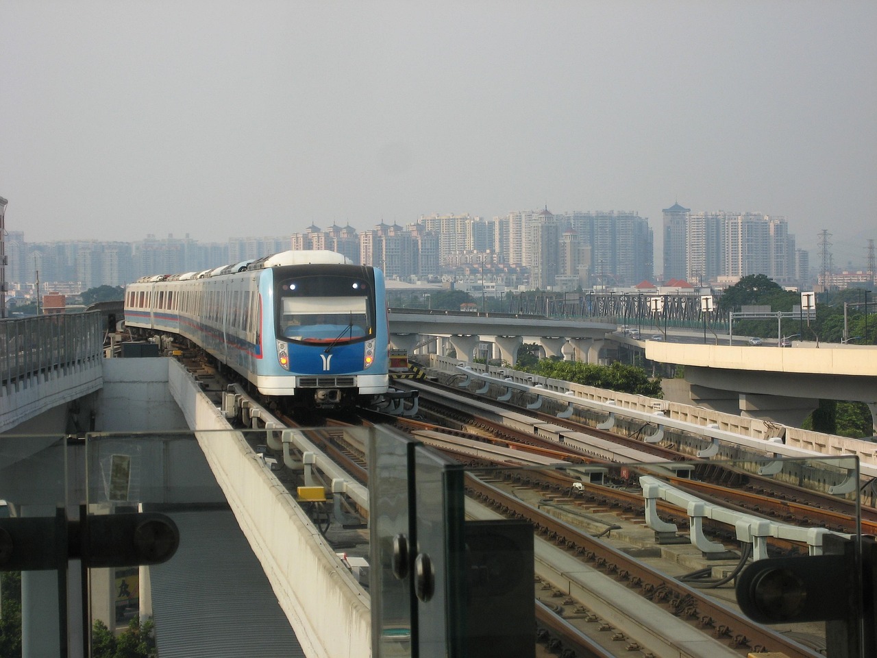 上海地铁线路图最新版，探索城市的交通脉络