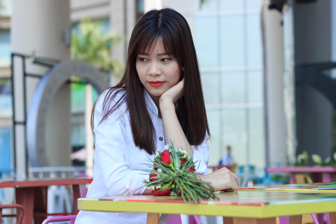 简的女演员，演绎生涯中的魅力风采