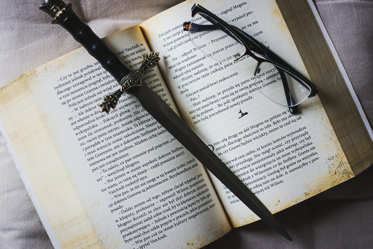 忘语新作，开启探索未知的文学之旅