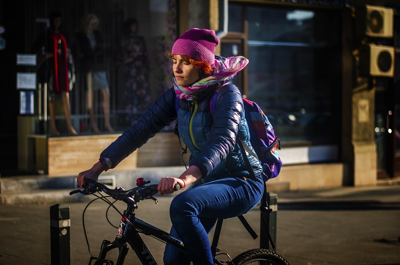 电影一夜迷情,情感、欲望与现实的纠缠与交织。