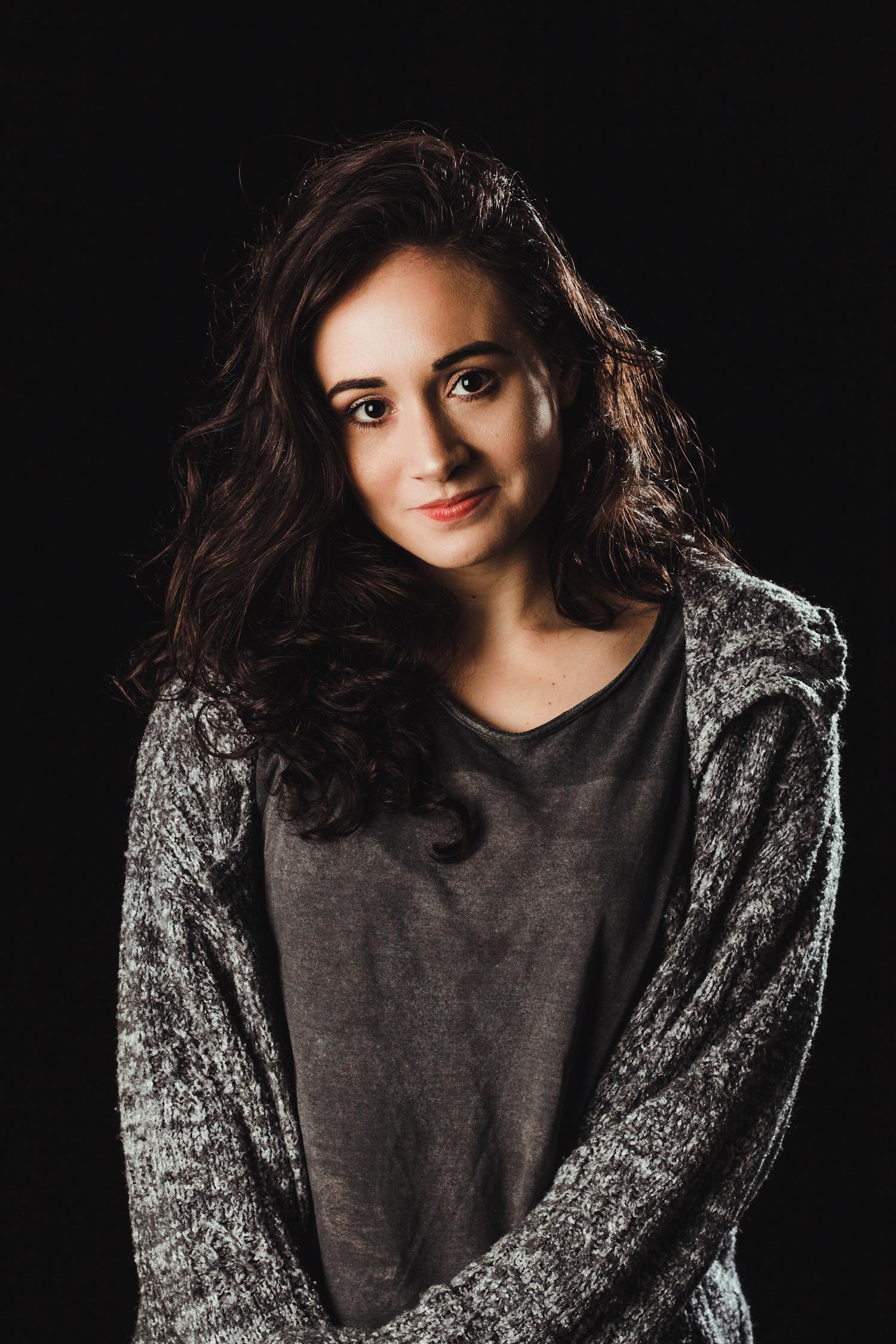 双面魅力，探究两面神演员的独特艺术风采