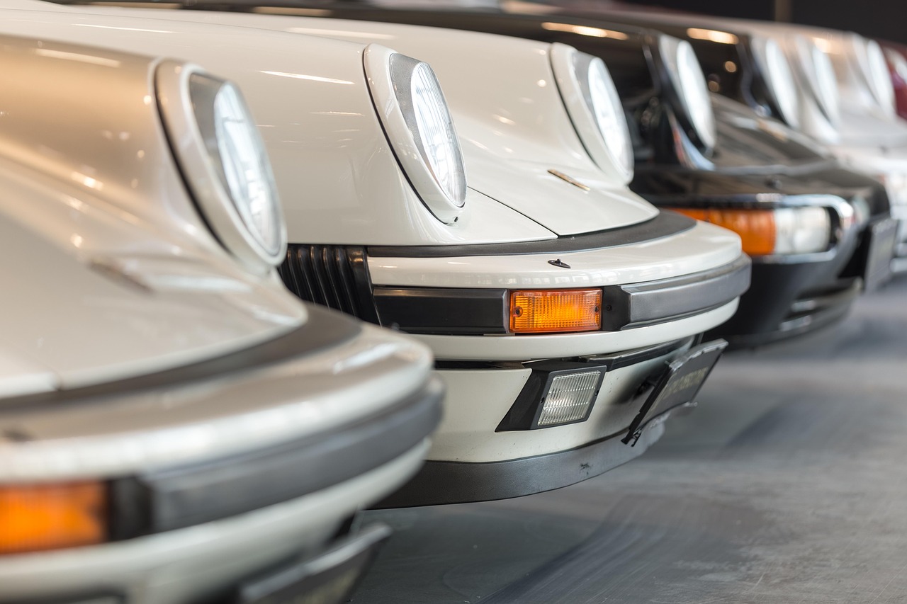 全新308车型引领潮流,重塑经典传奇!