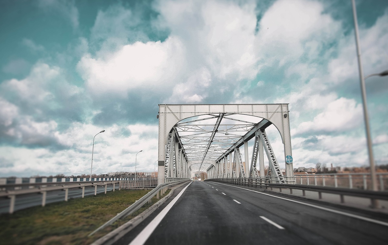 绿地股票600606投资前景深度解析