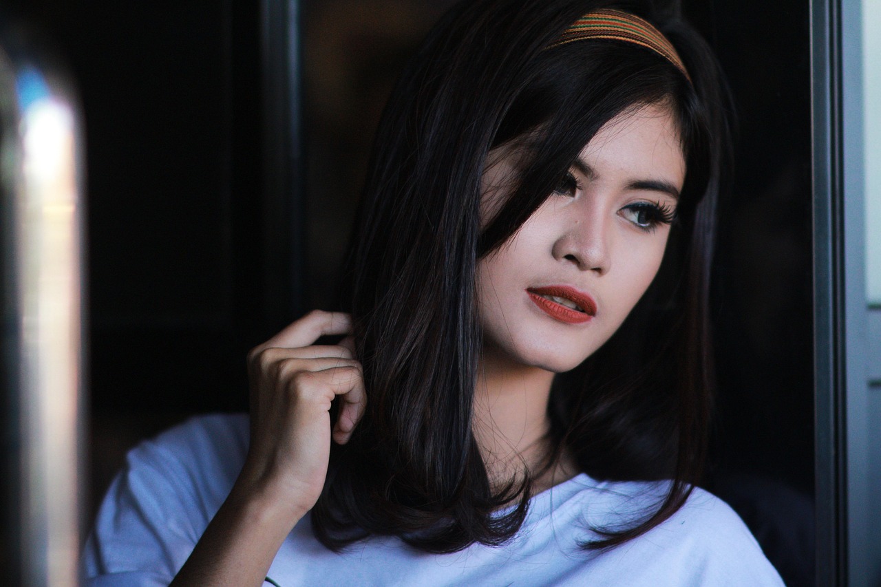 青春活力的璀璨之星,最显年轻的明星风采展示