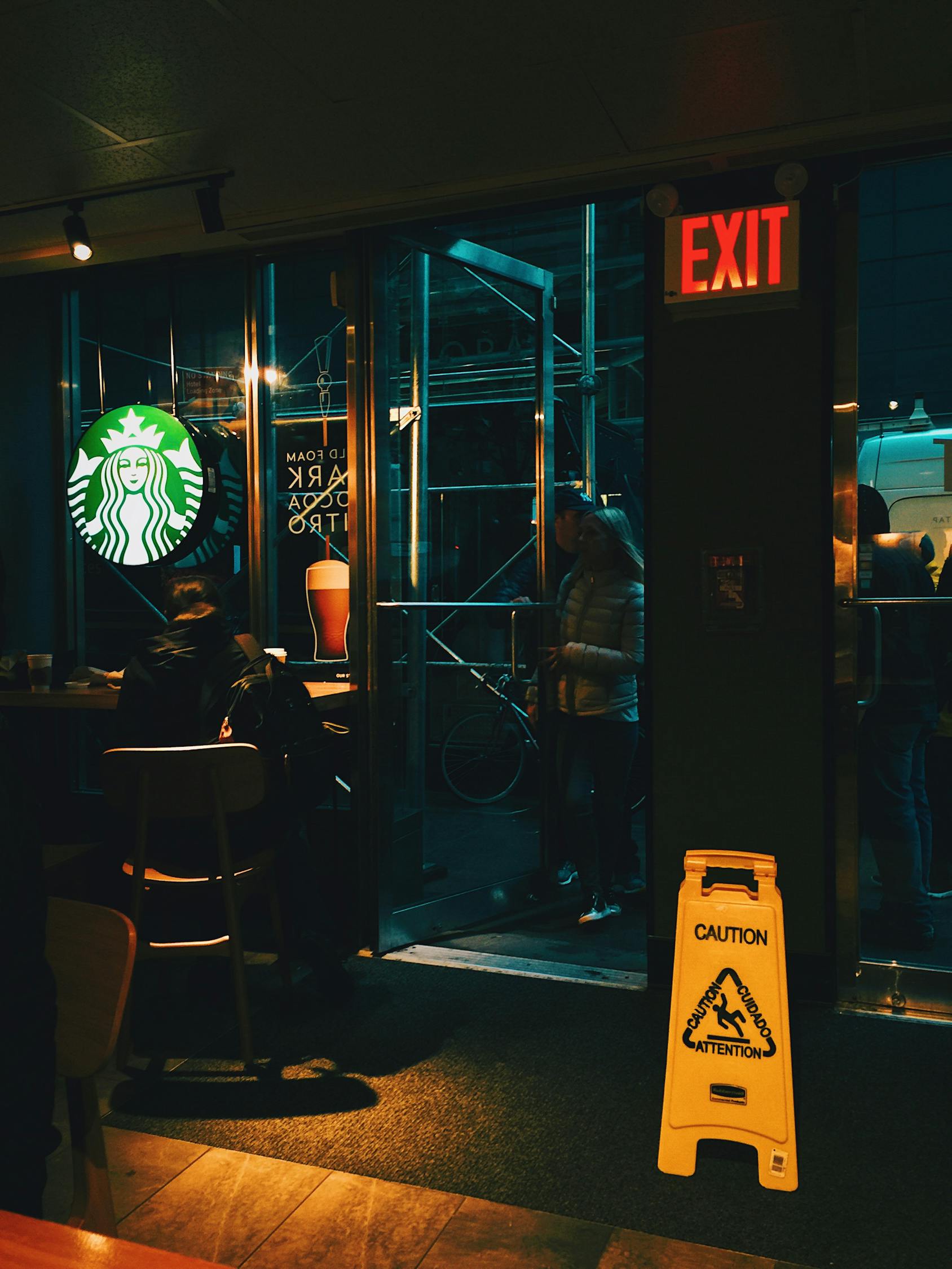 饿明星,娱乐圈的生存挑战与饥饿游戏聚焦