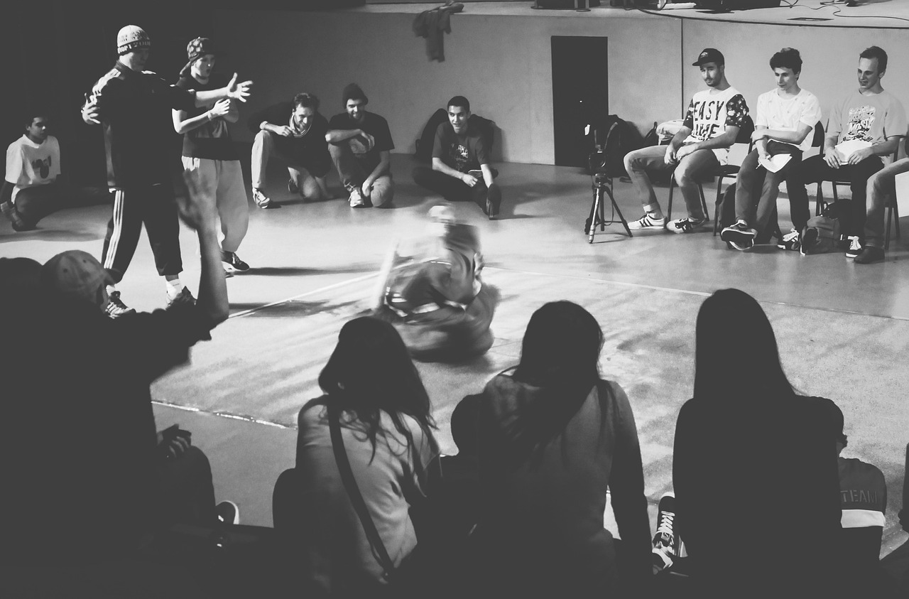 幕后英雄，临时演员在演艺世界的角色与故事