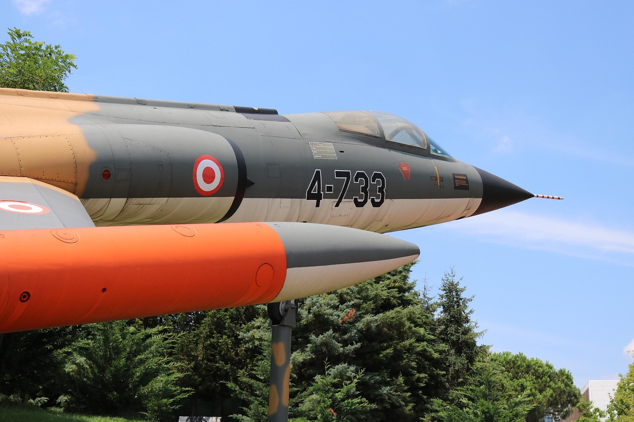 中国新型战斗机歼-25,未来空中力量的璀璨明珠亮相于世