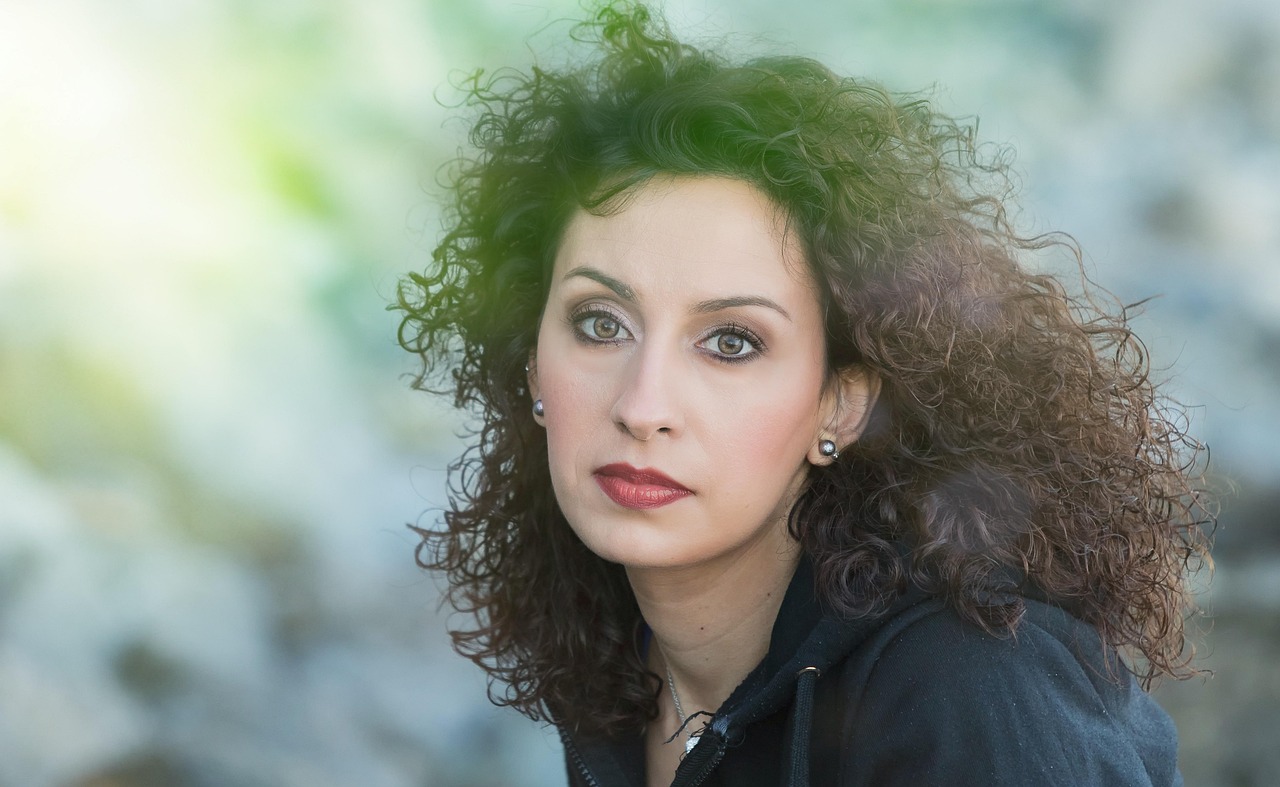 长发烫发造型图集,时尚魅力无限延伸的发型艺术