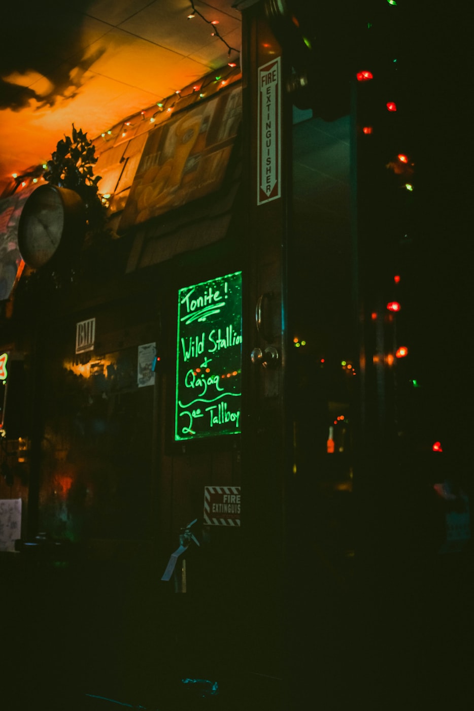 离愁扼喉 第2页