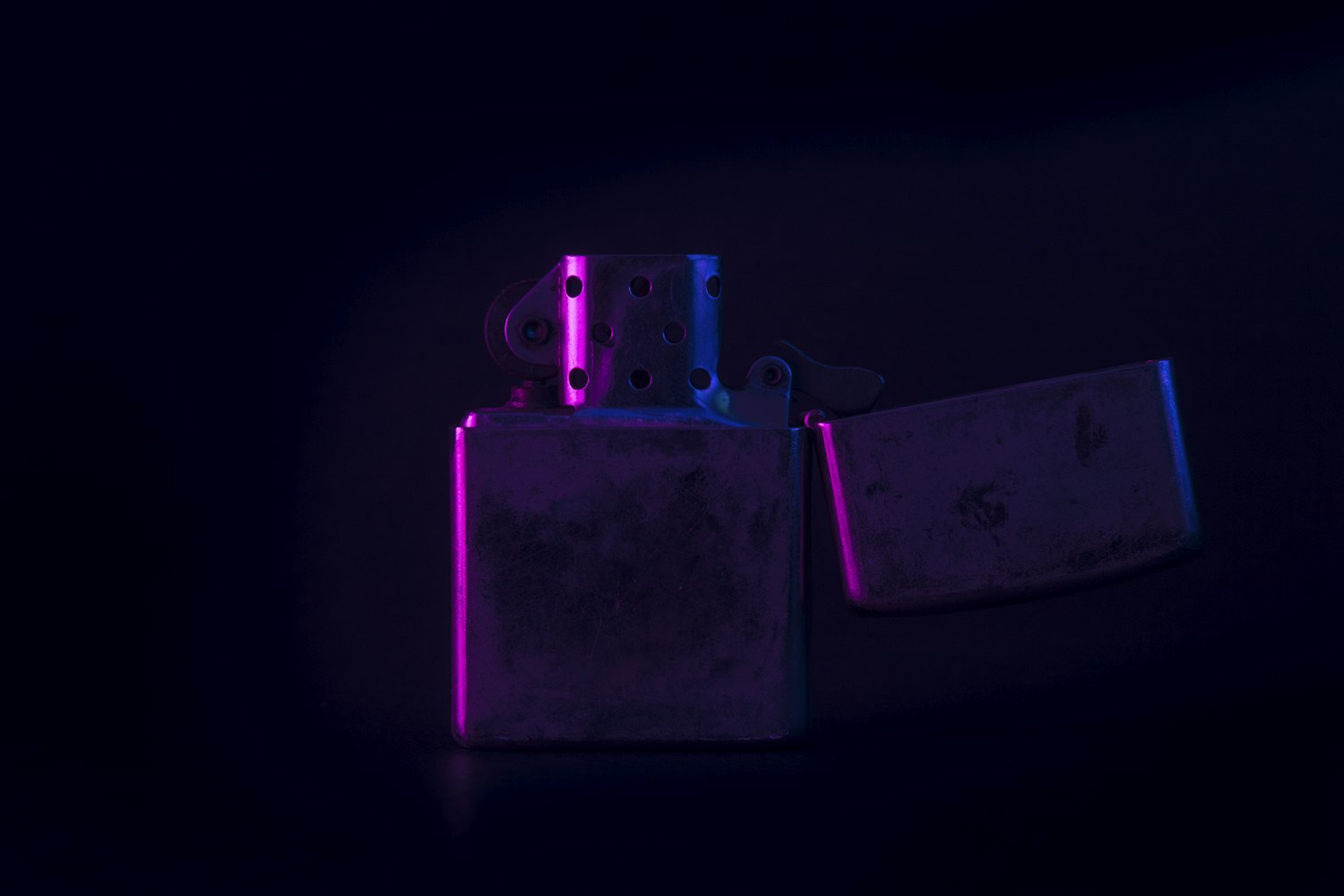 最新色彩趋势,引领时尚潮流的无尽可能创新