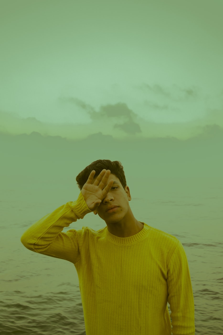 最新伤感情语,触碰心灵深处的哀伤与失落