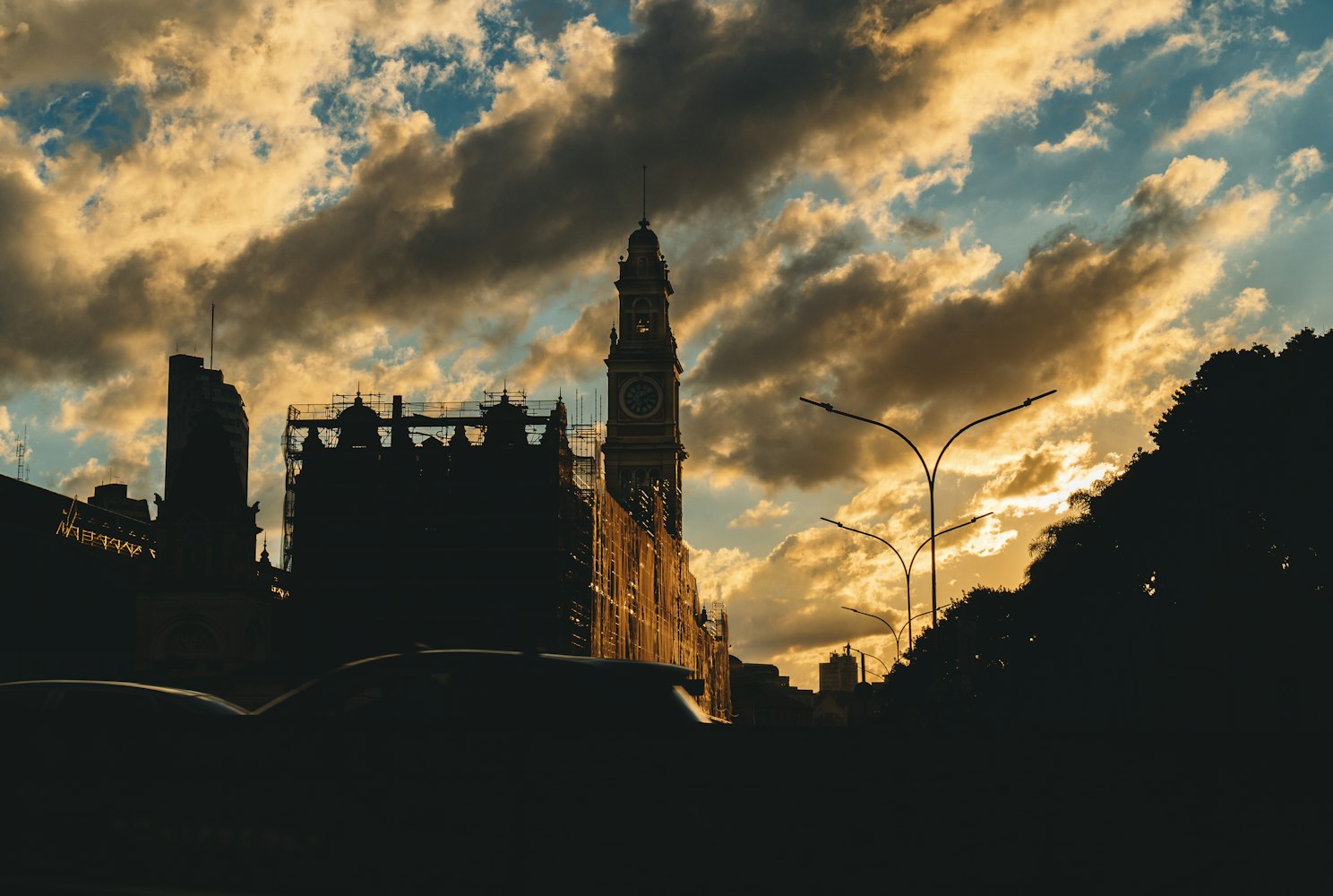 飞行电影,探索天际的无限想象之旅