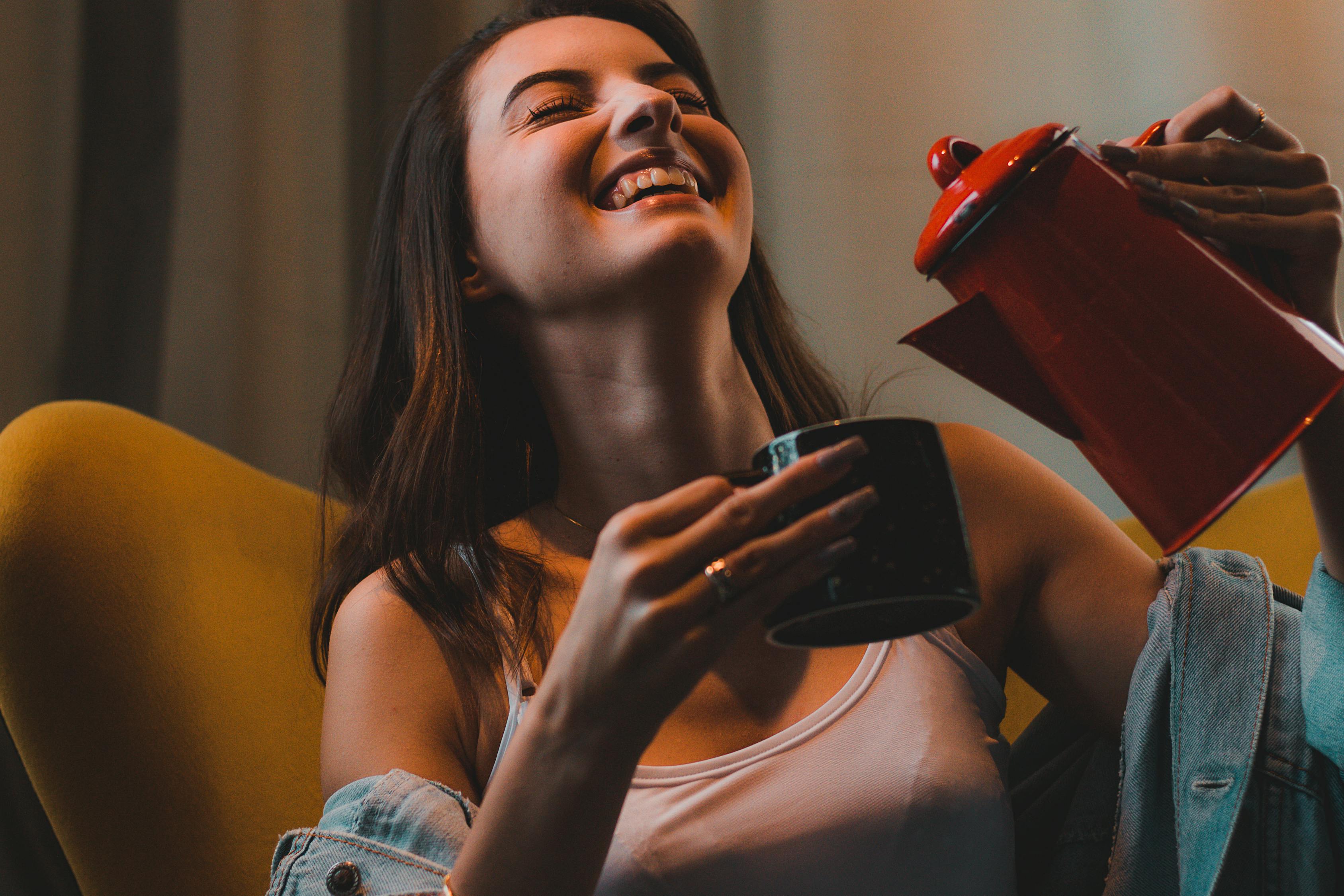 菲律宾电影中的女佣角色探究与解读