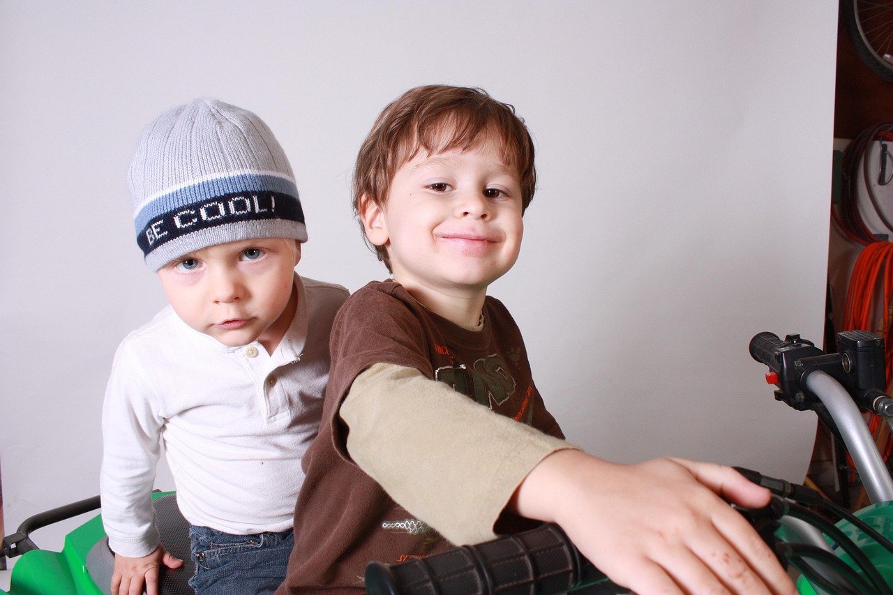 水晶男孩最新综艺节目播出,青春活力的舞台展现风采