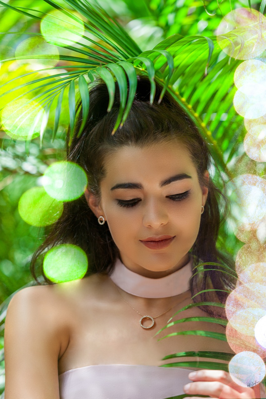 蜜蜂少女队新视频亮相，青春魅力无限展现活力风采！