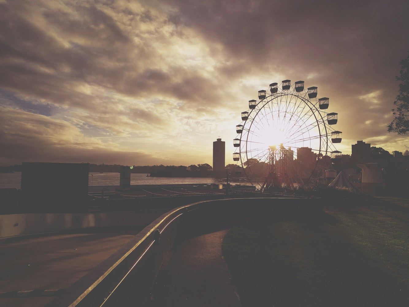 全球邮轮最新疫情动态及未来展望