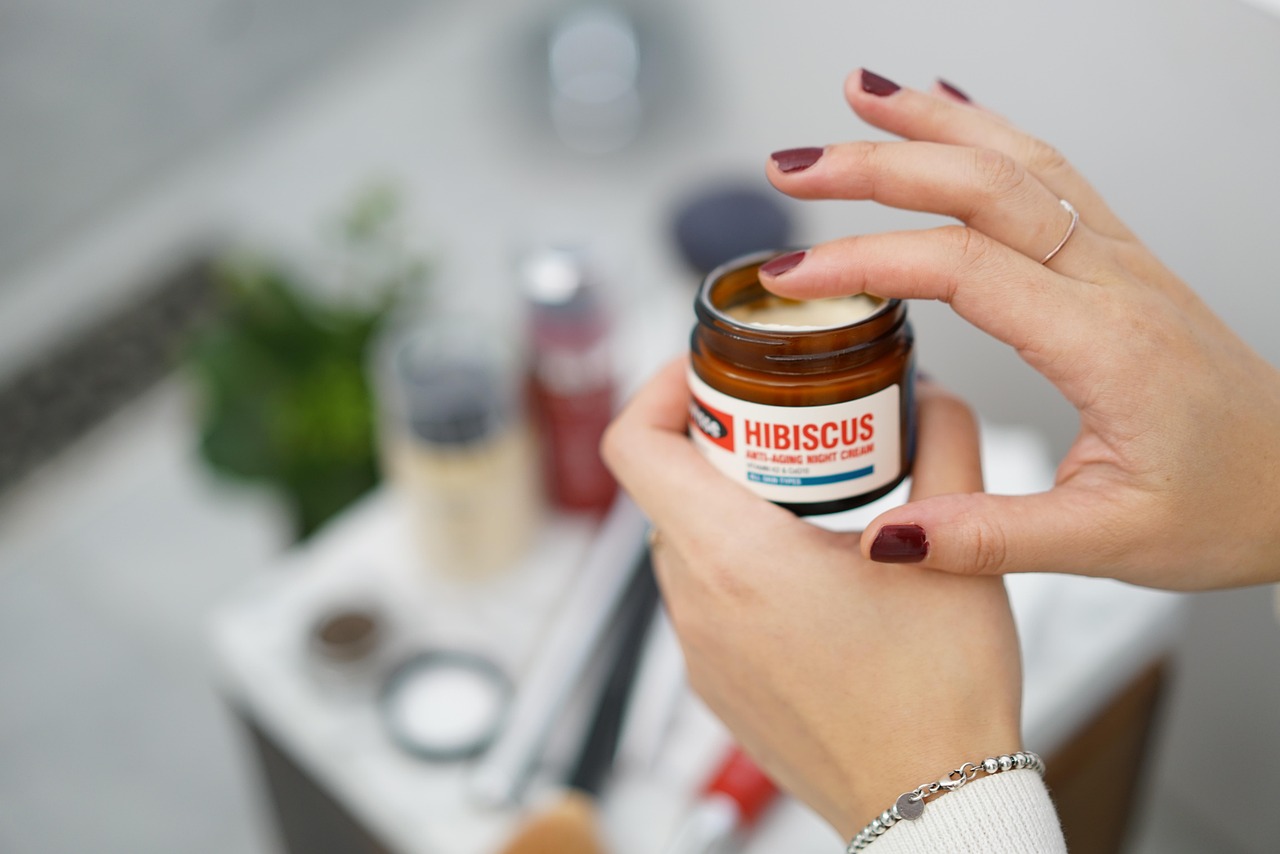 最新侧切图文解析,手术技巧与护理的深入探索