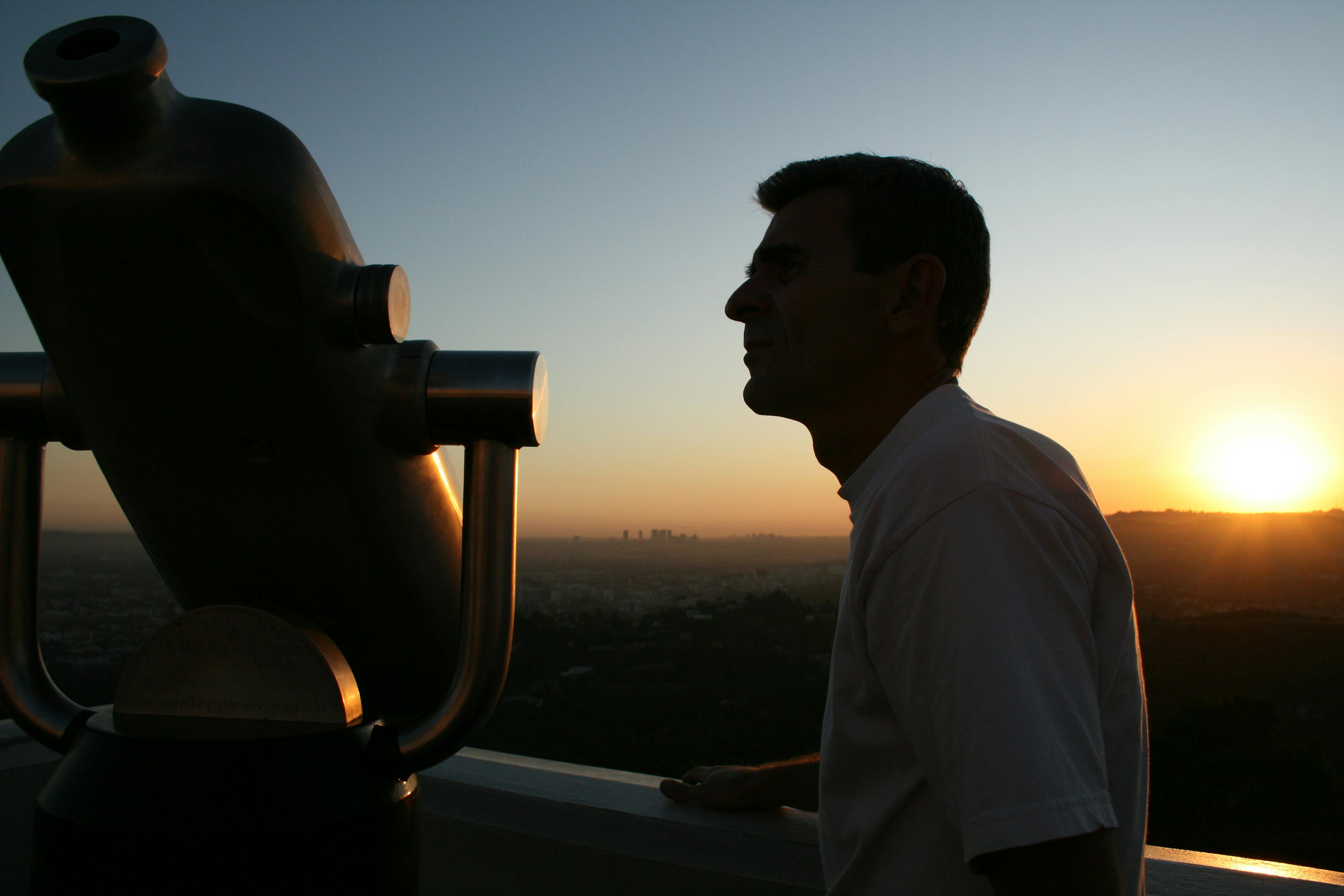 洛杉矶湖人队蓄势待发,新篇章开启在即,最新动态揭秘!