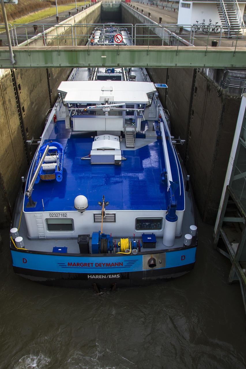 小型汽油艇船价格详解,市场分析、购买指南与全方位解读