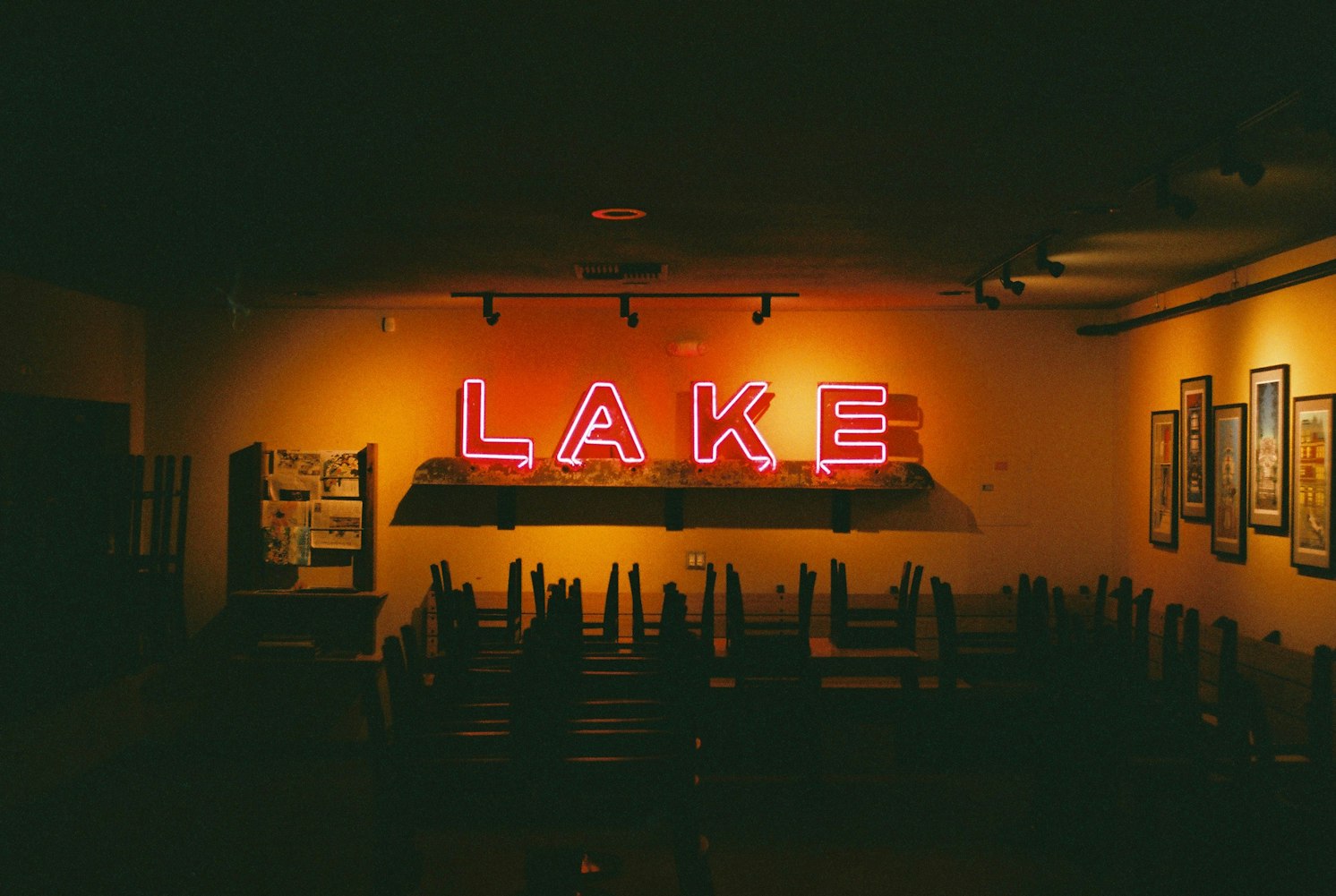 影子电影,无声艺术与技术交融的探索之旅