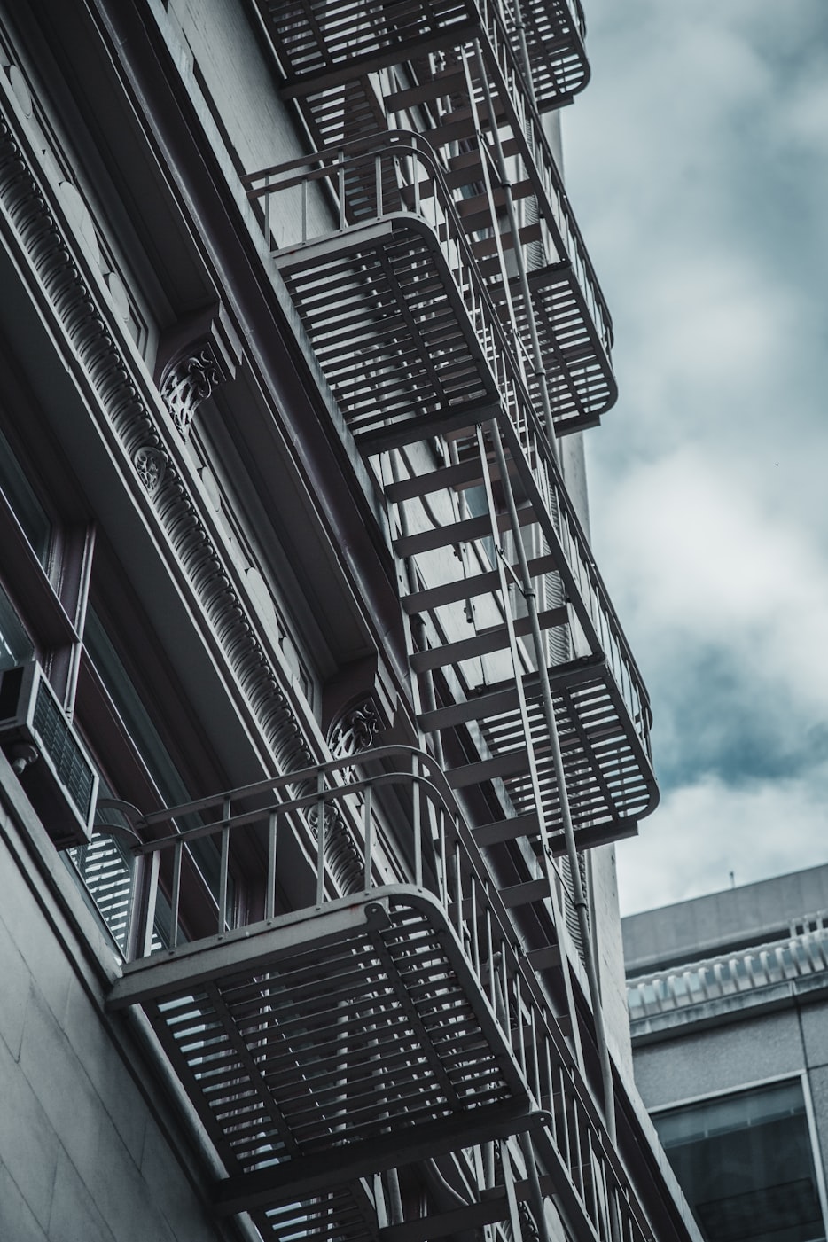 美国最新总人口数及其影响分析