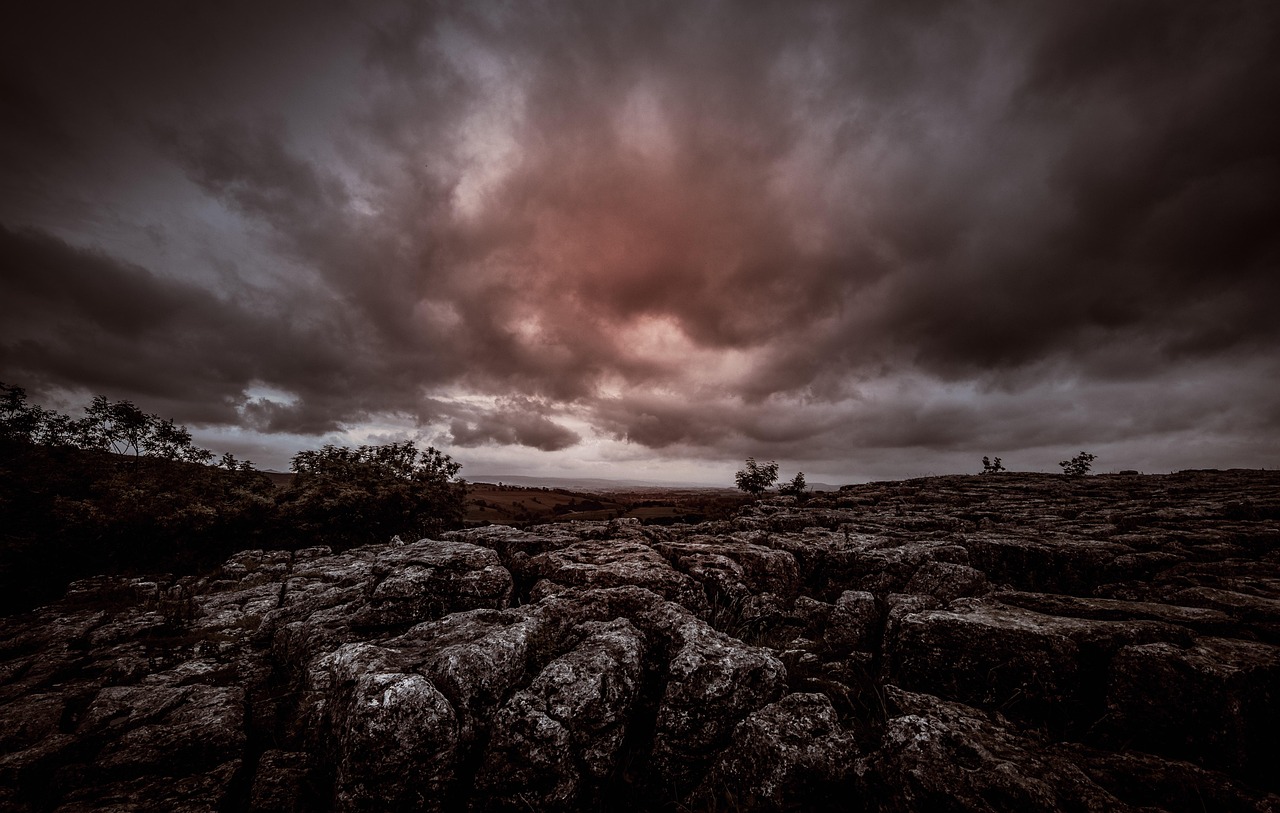 香港黄业电影,历史、影响与深度反思