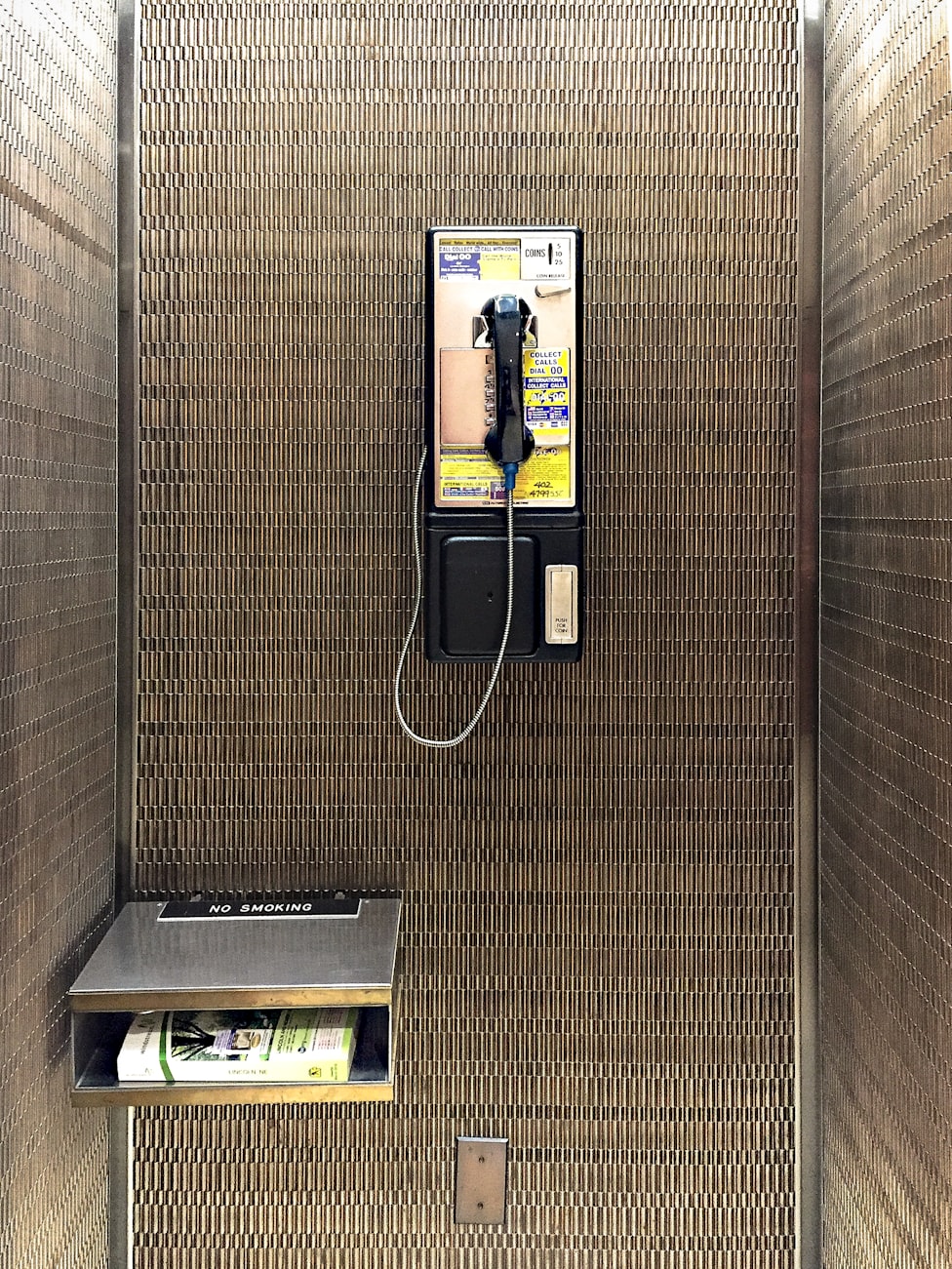 科技与艺术的融合，全新上市三星手机亮相市场