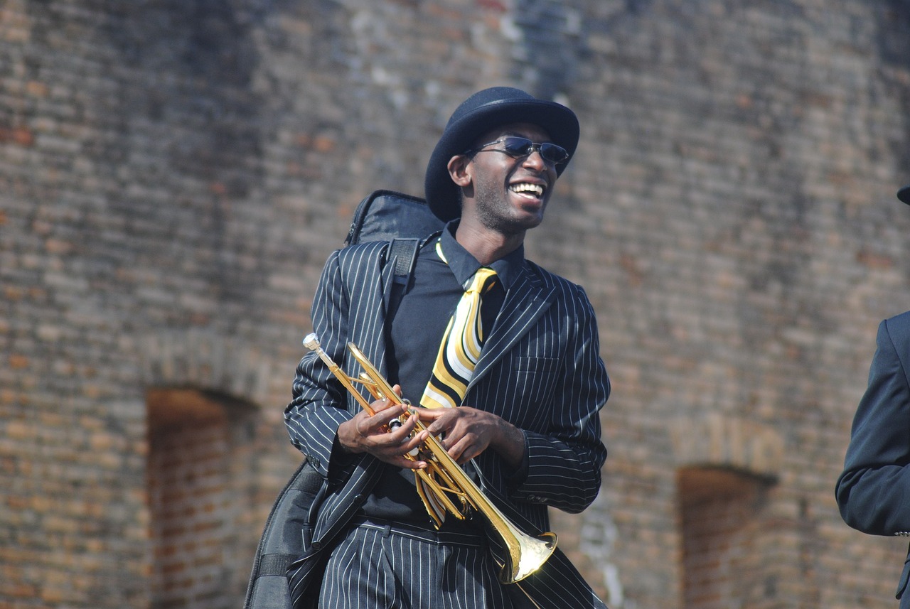 邱秋配音演员,声音魅力与艺术传承的交融之旅