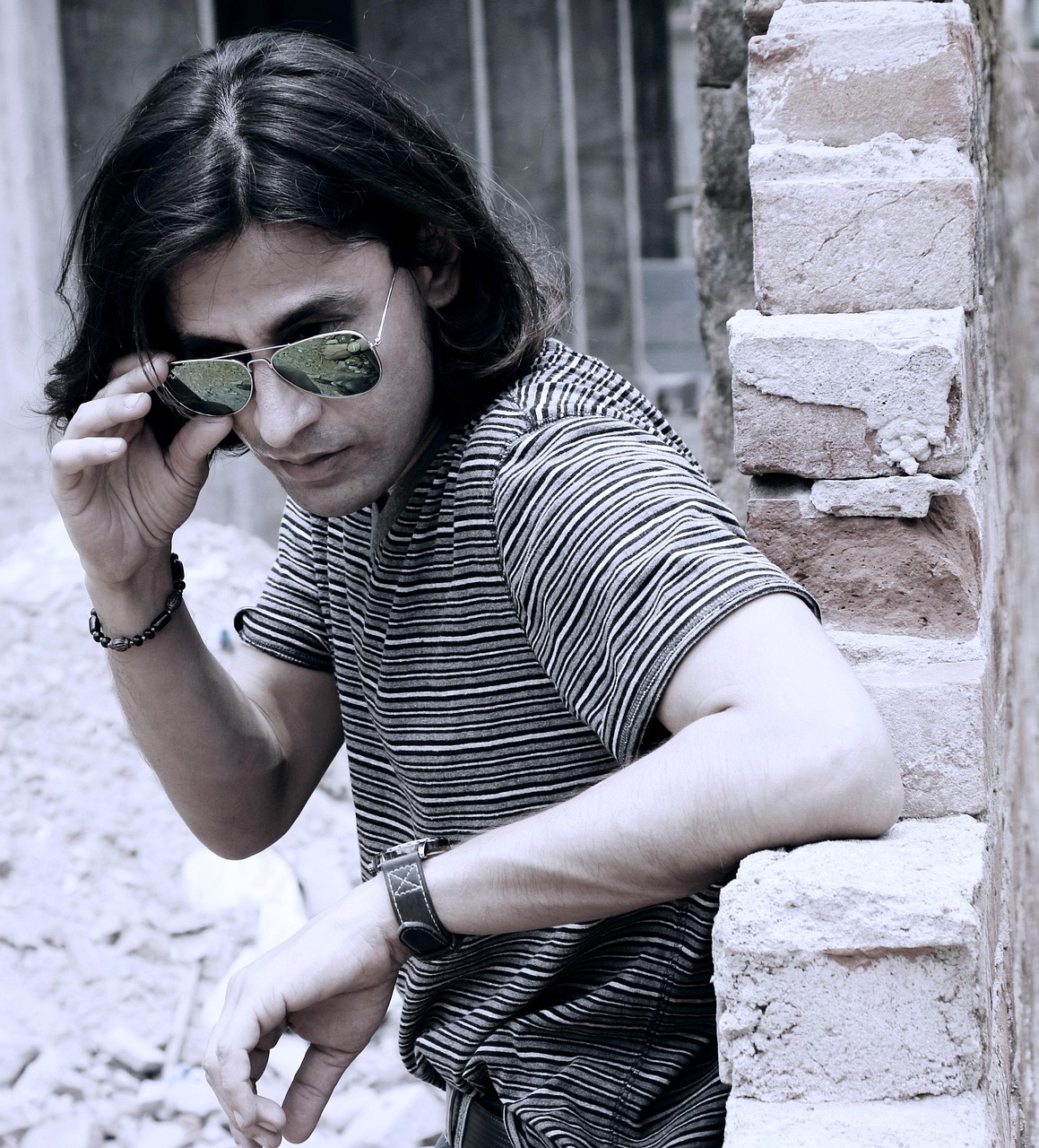 最新街头时尚穿搭引领潮流新风尚,潮流穿搭引领街头风尚