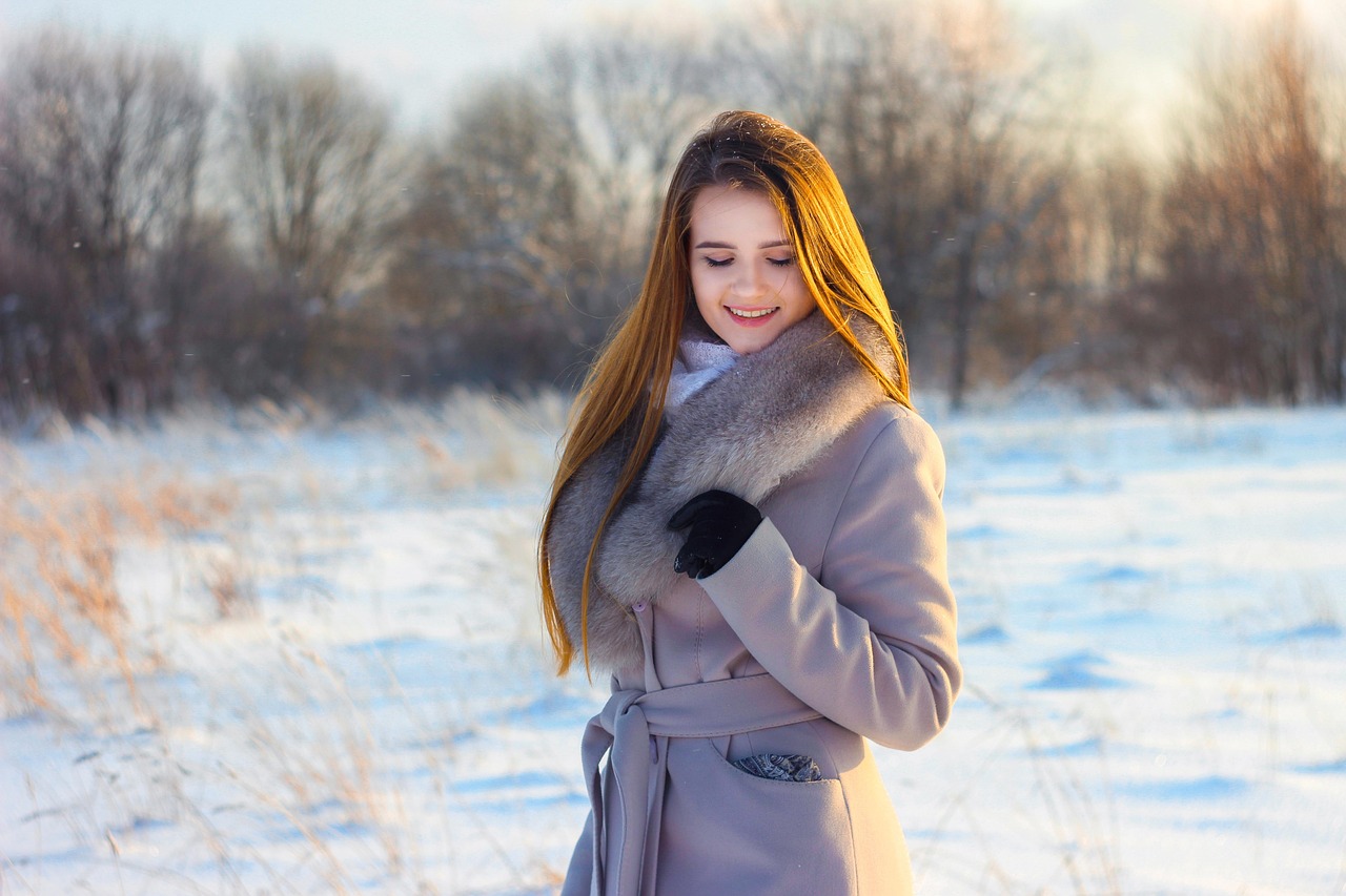 姜鸿演员，演艺界的耀眼之星