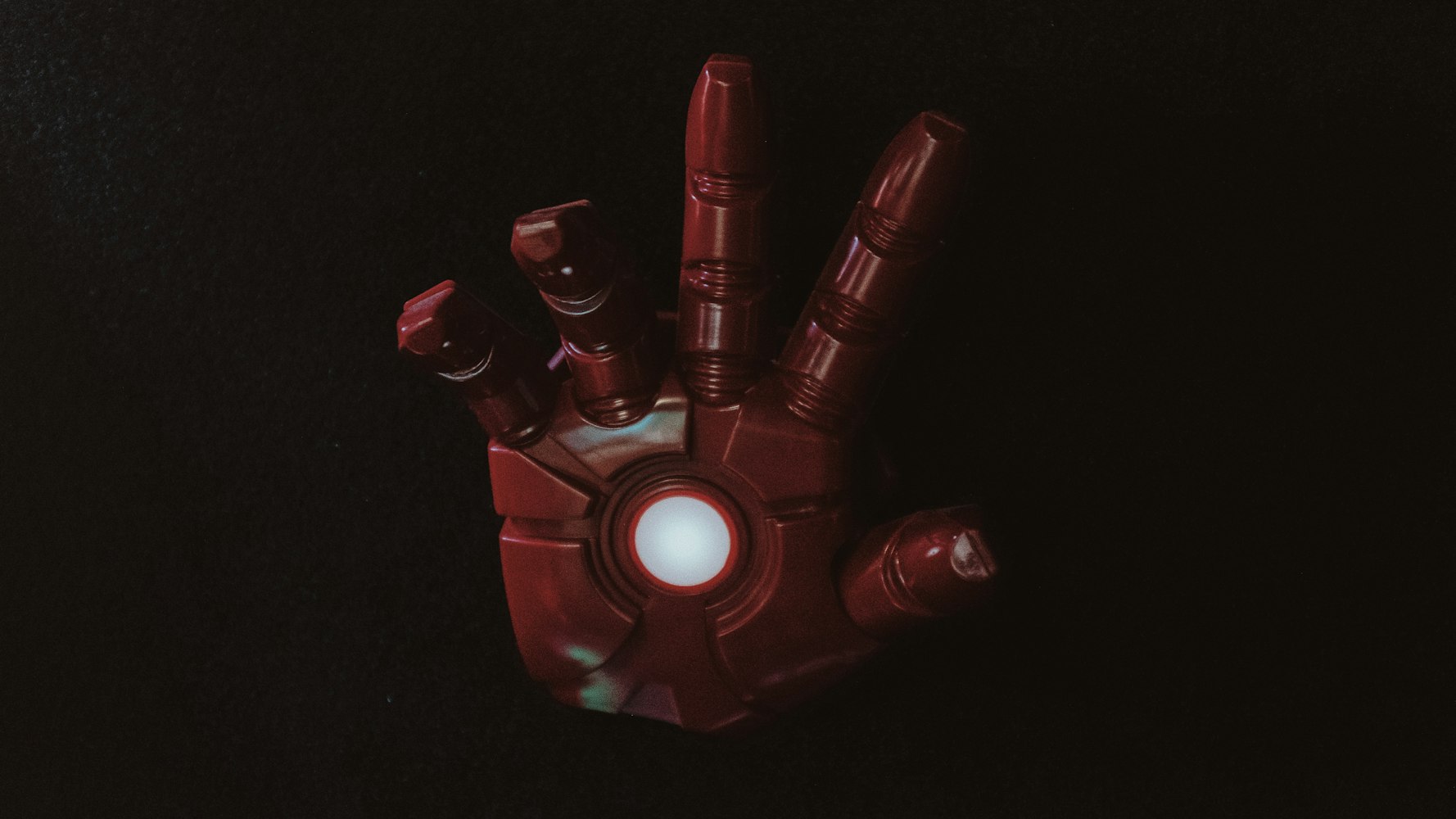 一人之下动漫，热血江湖的奇幻冒险之旅