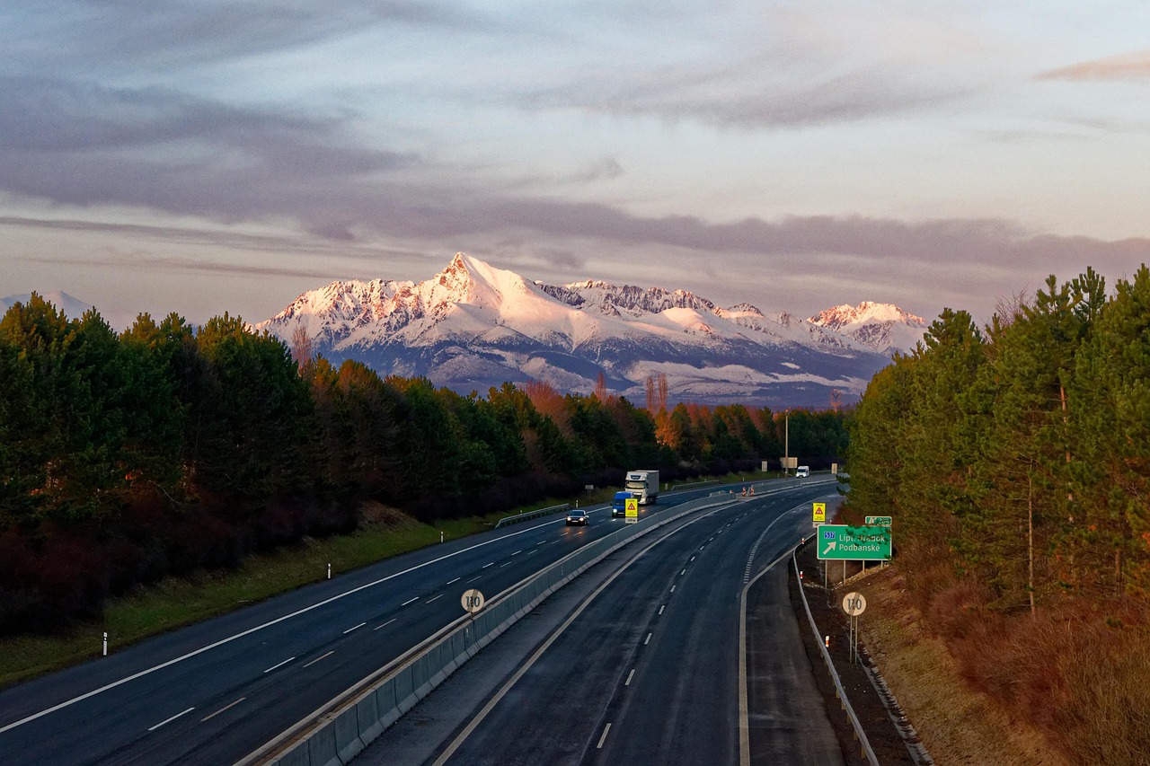 沈阳地铁5号线最新进展、规划与影响解析
